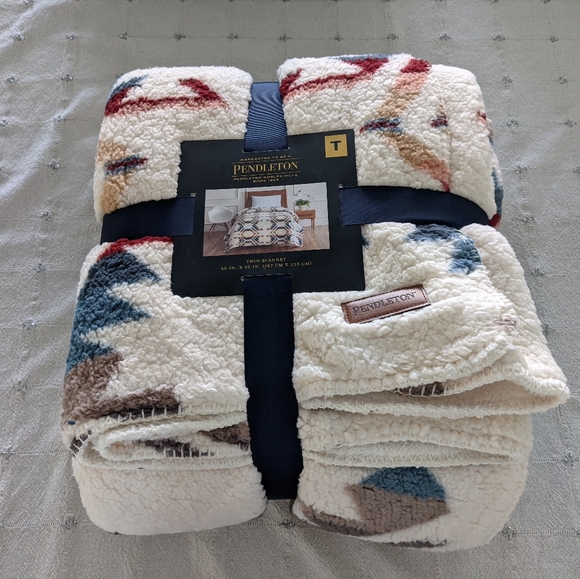 Pendleton Blanket Twin 66" x 92"